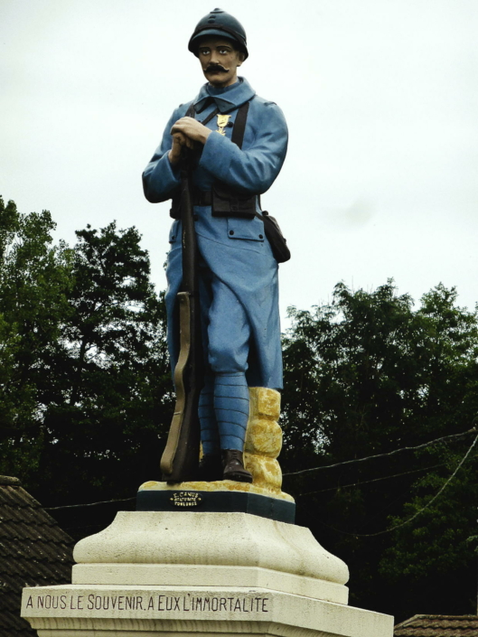 Sablonnières - monument aux morts